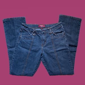 T&Y size 9/10 women’s dark wash vintage y2k bootcut mid to high rise blue jeans